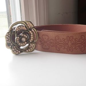 NWOT Rose Belt